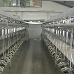 并列式挤奶设备