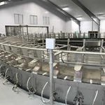 转盘式挤奶设备