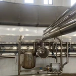 转盘式挤奶设备